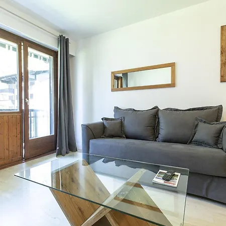 Du Brevent - Mont-blanc Village * 霞慕尼