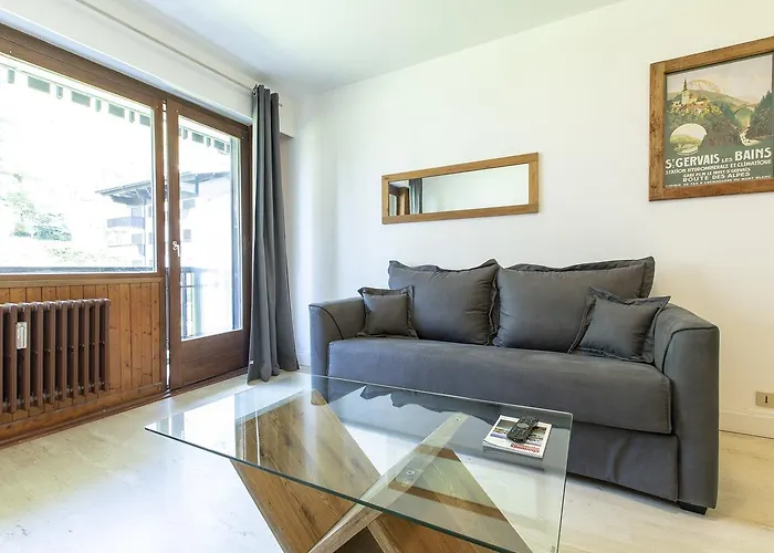 Du Brevent - Mont-blanc Village * Chamonix